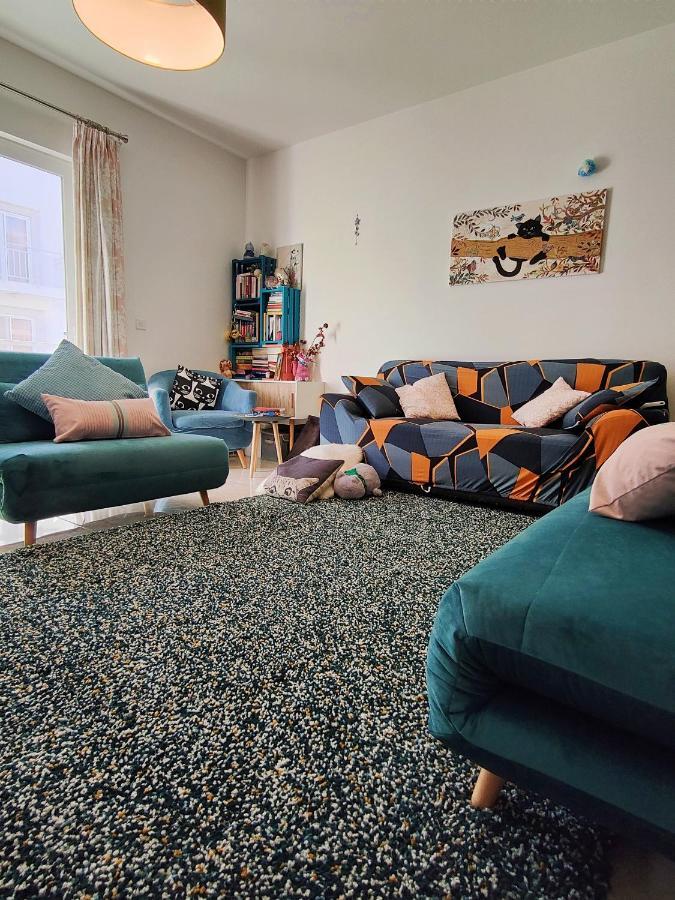 Your Room, Your Apartment, Your Shared Pool 马萨佛恩 外观 照片
